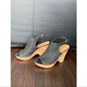Franco Sarto Gaze Black Faux Suede Wedge Size 10